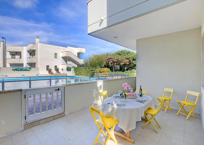 Thalassa With Pool - Happy Apartment